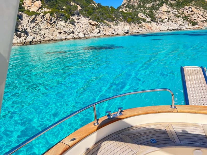 La Maddalena Archipelago: private all inclusive boat tour - What the crew and boat add to the day