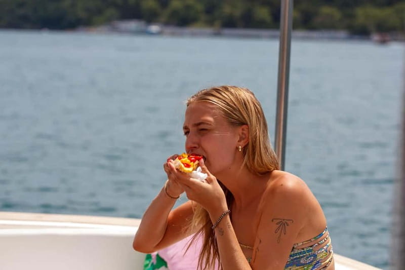La Spezia: Gulf of Poets Sunset Cruise with Drinks - Sunset views and the social side of the trip