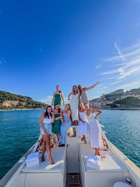 La Spezia: Gulf of Poets Sunset Cruise with Drinks - Practical details that affect your choice