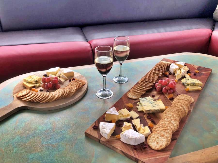 Lake Wanaka Happy Hour Cruise - At a Glance