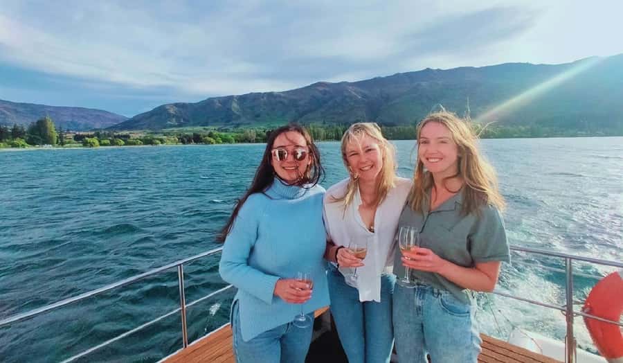 Lake Wanaka Happy Hour Cruise - Setting Out From Wanaka’s Old Jetty