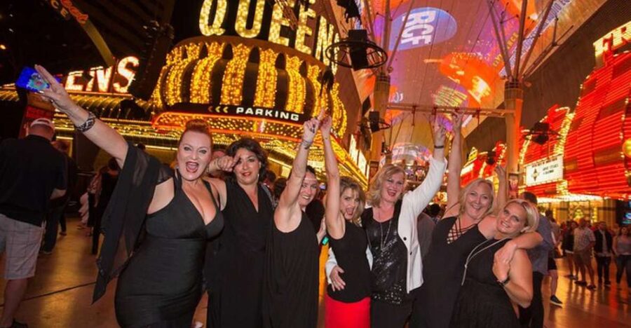 Las Vegas: Private Party Bus Tour Of Vegas Strip w Champagne - Choosing your Strip route and photo stops