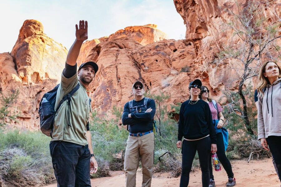 Las Vegas: Valley of Fire Guided Hike with Drinks and Snacks - The first views near Lake Mead