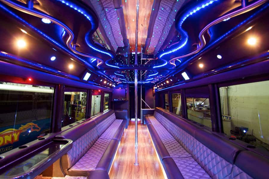 Las Vegas: VIP Club Crawl with Party Bus and Drinks - Starting the night inside a Strip venue