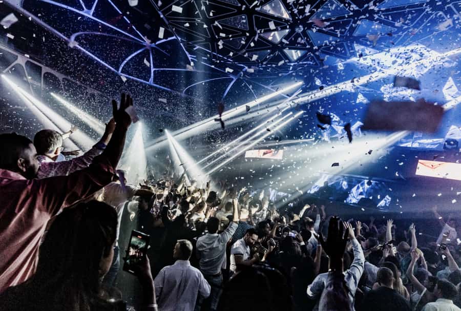 Las Vegas: VIP Club Crawl with Party Bus and Drinks - DJs, performers, and the changing venue list