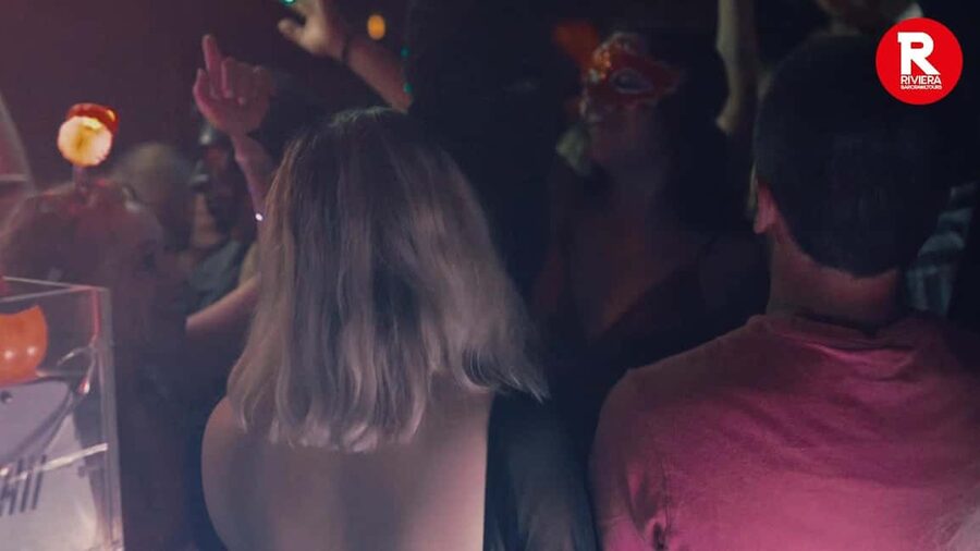 Legendary Halloween Pub Crawl Party in Milan 2025 - Walking between venues in Milan
