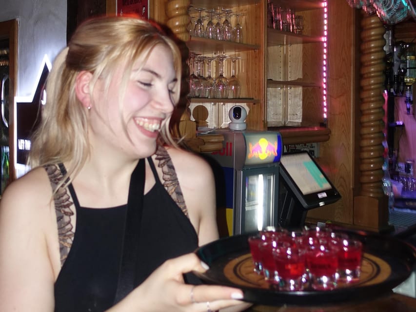 Leipzig: Private pub crawl with insider-guide & free shots - Is $335 a fair price?