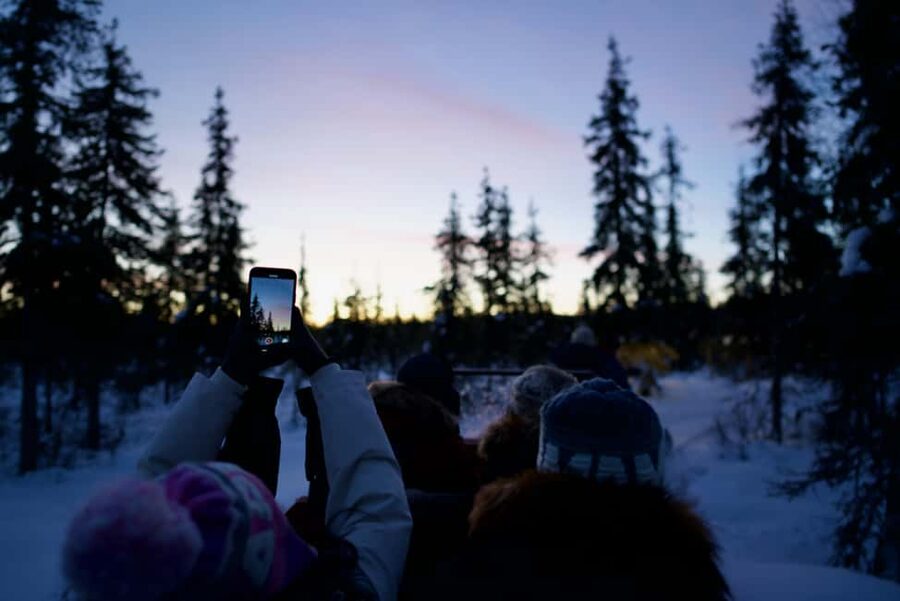 Levi: 5km Self-Driven Husky Ride, Hot drinks & doughnuts - FAQ