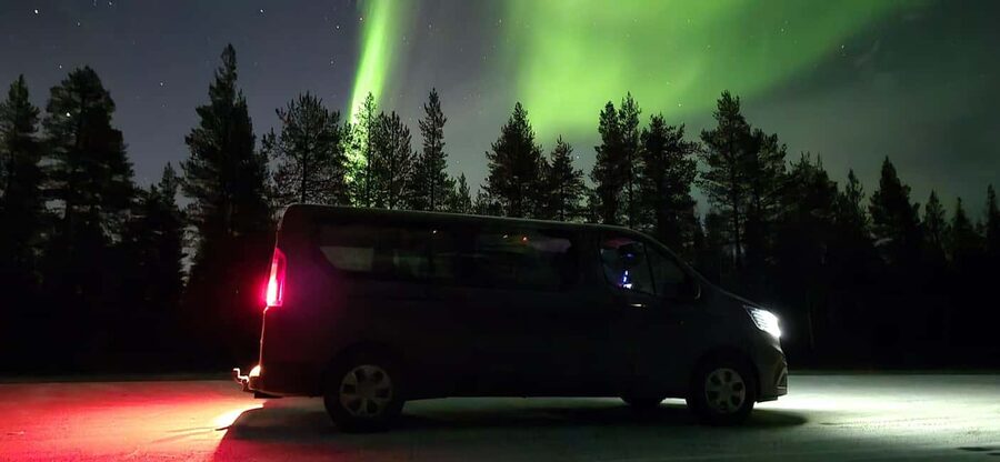 Levi: Northern Lights by Minivan with hot drinks and snacks - Who should book this Northern Lights outing?