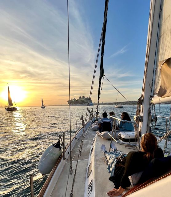 Lisbon: 2H Sunset Boat Cruise Tour with Drinks - Key points to know before you sail