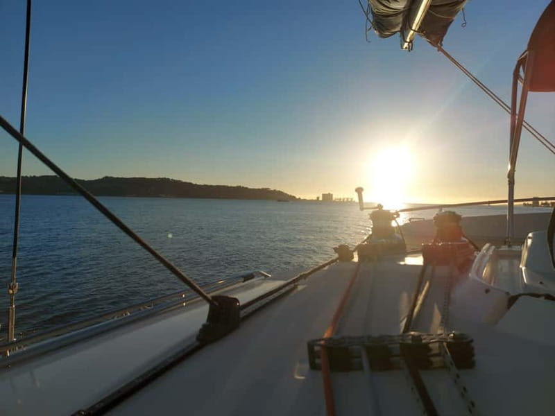 Lisbon: Catamaran Cruise with Drinks & Pastel de Nata - What is served on board