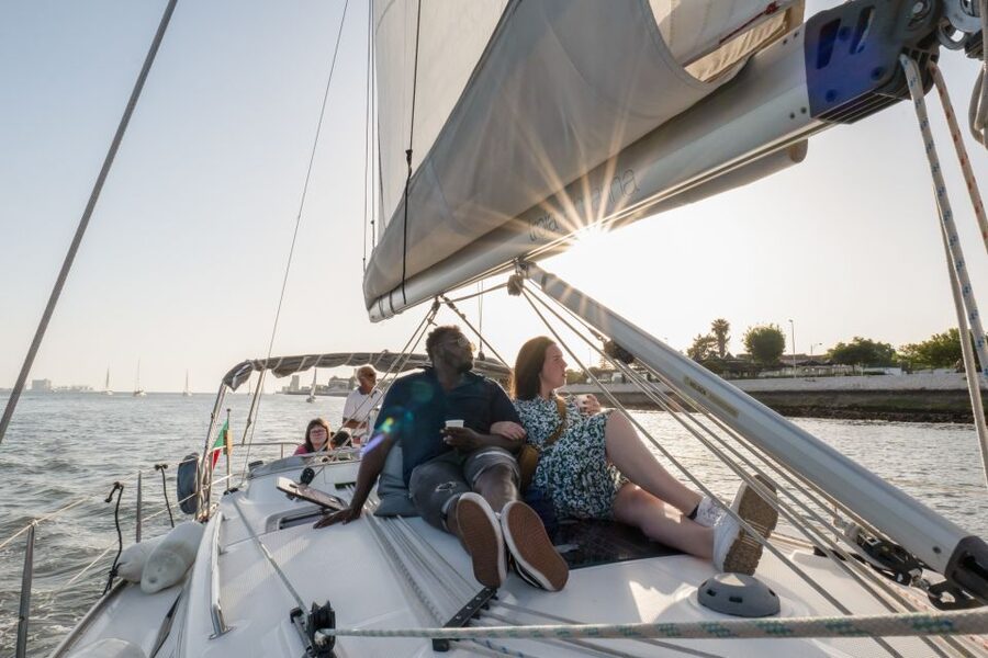 Lisbon: Daytime/Sunset/Night City Sailboat Tour with Drink - Key points to know before sailing