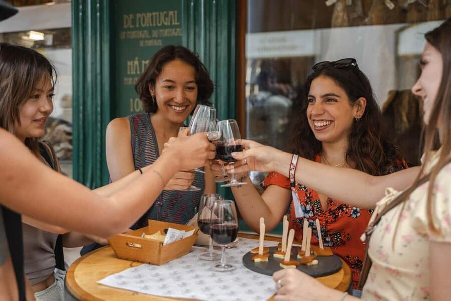 Lisbon Food Tour with Drinks and Food Included - At a glance