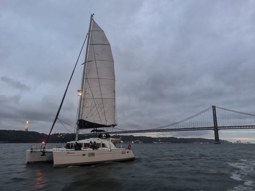 Lisbon: New Year's Eve Tagus River Cruise with Open Bar - Why the Tagus is the right place for New Year’s Eve