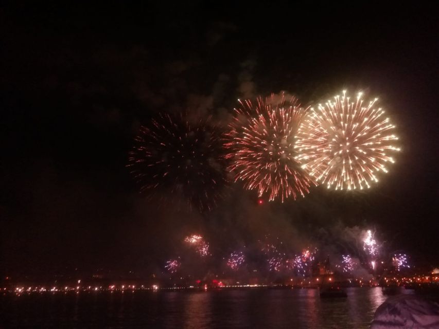 Lisbon: New Year's Eve Tagus River Cruise with Open Bar - Who will enjoy this cruise most