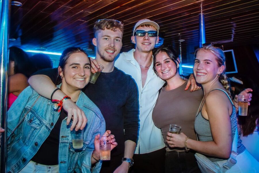 Lisbon: New Year's Eve with Live Dj Fireworks and Open Bar - Doca da Marinha is the starting point