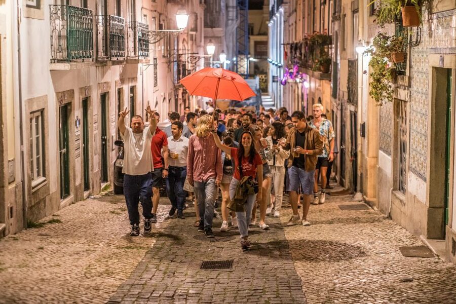 Lisbon: Pub Crawl with Open Bar (Premium Upgrade Available) - Starting at Praça Luís de Camões