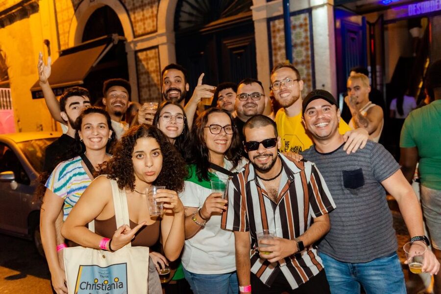 Lisbon: Pub Crawl with Open Bar, Shots & VIP Club Entry - Who should book, and who should skip it