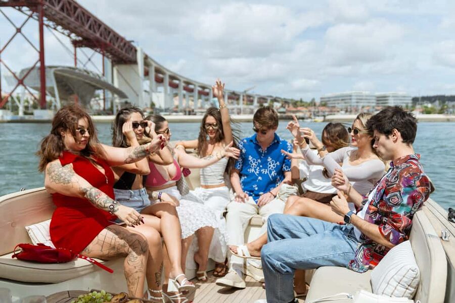 Lisbon: Relax in the Waves - Open Bar and Snacks at Sunset - Returning toward Commerce Square and Cais do Sodré
