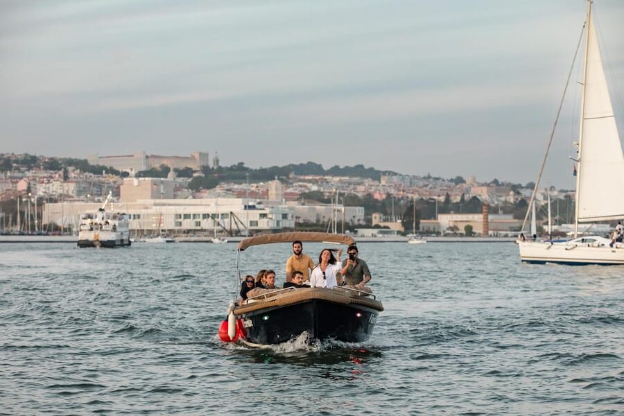Lisbon: Relax in the Waves - Open Bar and Snacks at Sunset - Who will enjoy this boat ride most