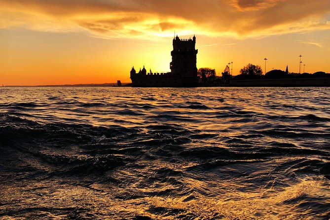 Lisbon: Sunset Cruise With Drinks on Spacious Yacht - Praça do Comércio from the water