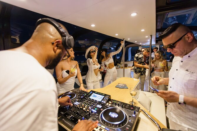 Lisbon – Sunset DJ & Porto Tonic Premium Boat Experience - What this Lisbon boat party is really like