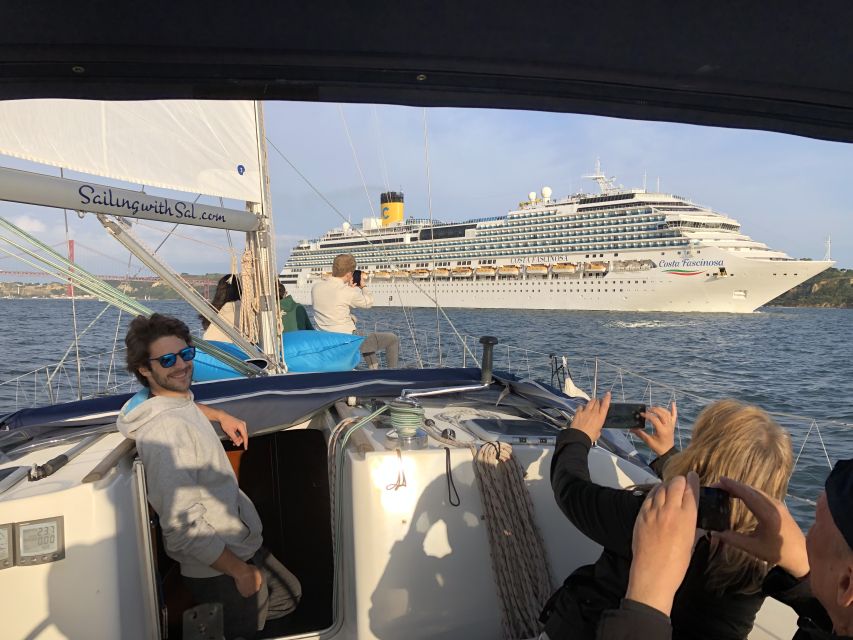 Lisbon: Tagus River Sunset Cruise with Drinks - Key points to know before you book