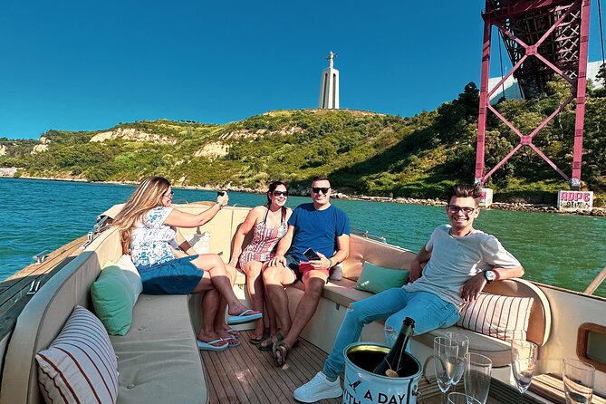 Lisbon – Vinho Verde Wine Premium Boat Experience - The Discoveries Monument and Portugal’s seafaring past