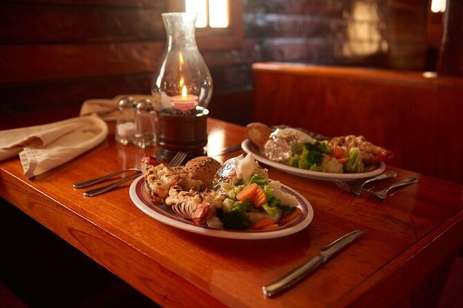 Live a Romantic Night Cruise Dinner at COLUMBUS (open bar included) - A good fit for anniversaries and special dates