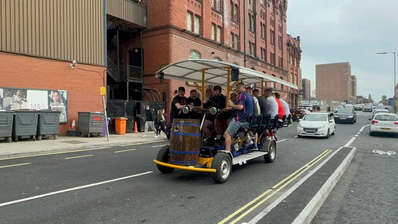 Liverpool: Party Bike Tour with Beer, Prosecco or Cider - Choosing beer, prosecco, or cider