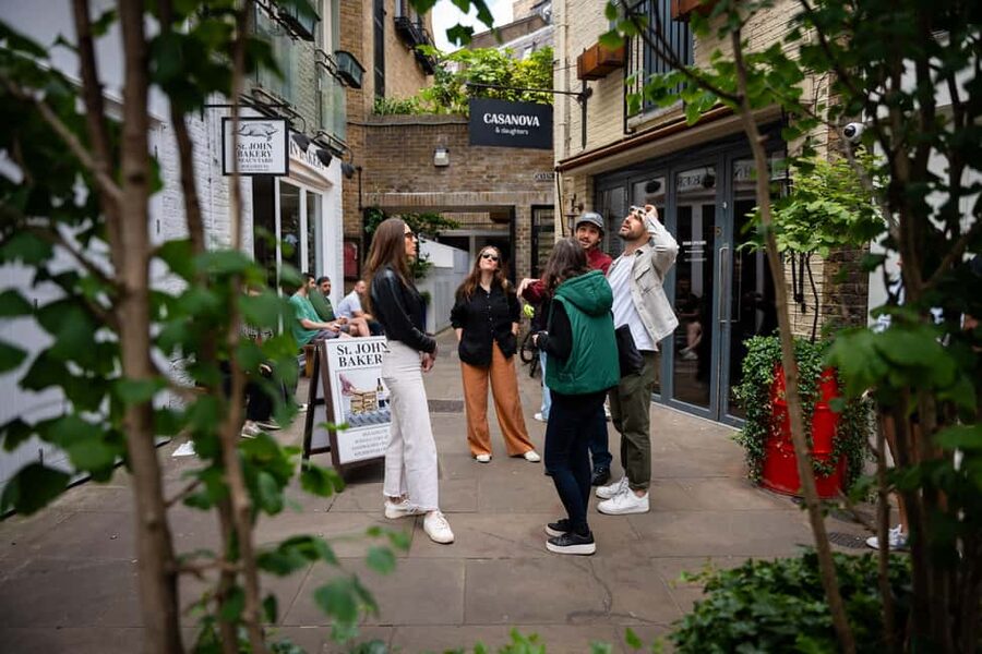 Local Foodie Adventure in London: 10+dishes, drinks and more - How much food and drink will you get?