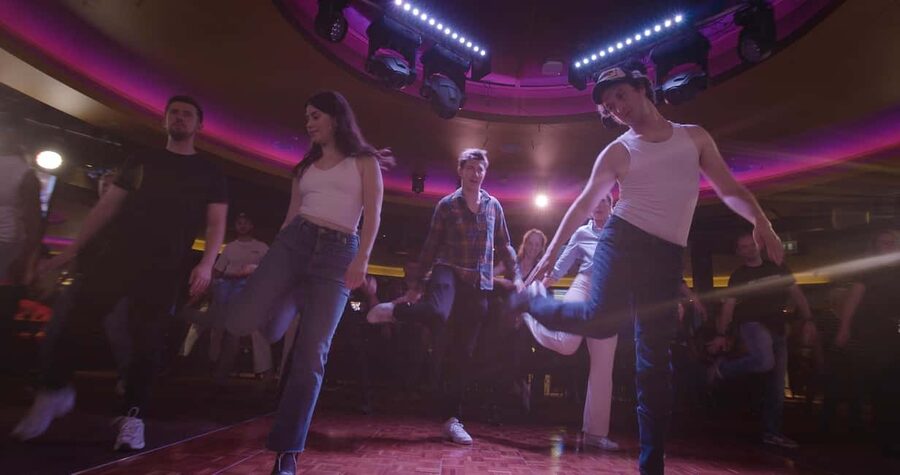 London: Country Dance Party with Bottomless Brunch - A country brunch with a dance floor attached