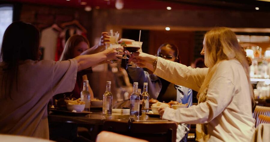 London: Country Dance Party with Bottomless Brunch - Big Belly Bar and practical planning
