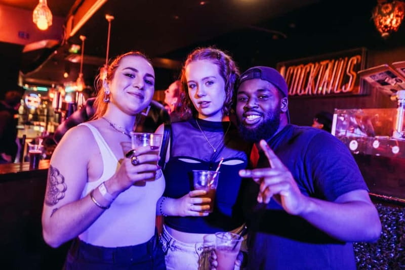 London Pub Crawl: Ultimate Central London Night Out - Four bars and one club, linked on foot