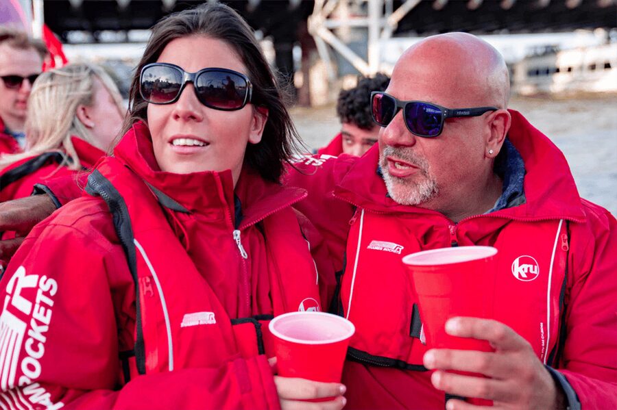 London: River Thames Sunset Speedboat Experience with Drink - St Paul’s, Shakespeare’s Globe, and London Bridge