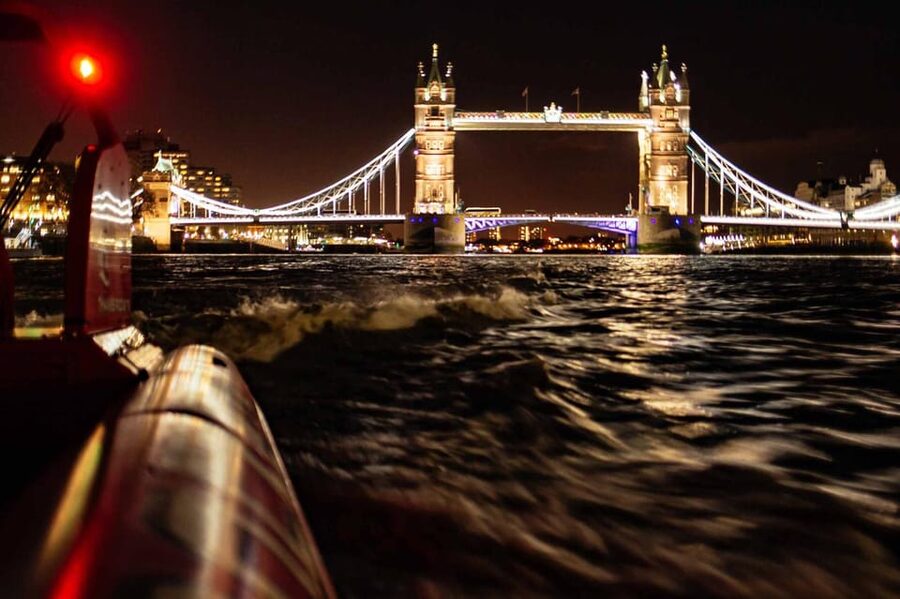 London: River Thames Sunset Speedboat Experience with Drink - Is $87 good value?