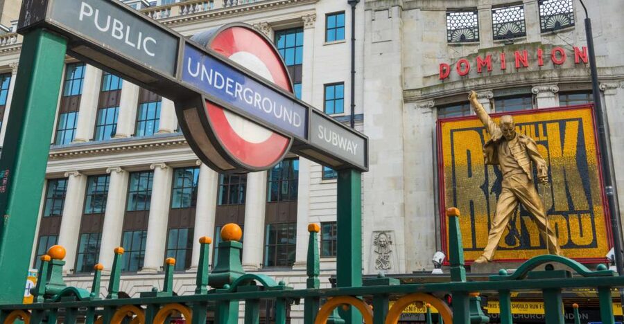 London: Secrets of Freddie Mercury Tour with a Cocktail - Following Freddie’s footsteps from Hammersmith