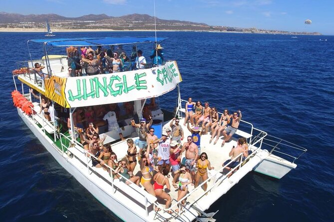 Los Cabos Catamaran: Iconic Sunset Cruise with Drinks & DJ - What the evening may feel like from start to finish