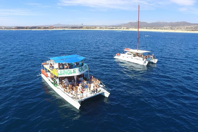 Los Cabos Catamaran: Iconic Sunset Cruise with Drinks & DJ - How the 4.3 rating should shape your decision
