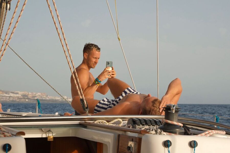 Los Gigantes: Sailing Excursion with Swimming, Drink & Tapas - Tapas, drinks, and the pace onboard