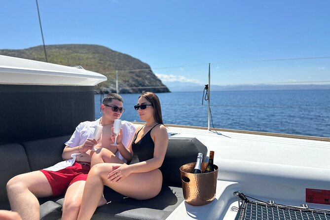 Luxury Catamaran Cruise, Dia Island –Open Bar & Lunch -Top Rated! - Is $145 good value?