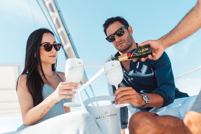 Luxury Catamaran Cruise with Brunch and Unlimited Drinks - A three-hour cruise from Marina del Sur