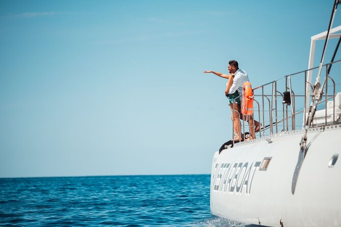 Luxury Catamaran Cruise with Brunch and Unlimited Drinks - Whale and dolphin watching without a guarantee