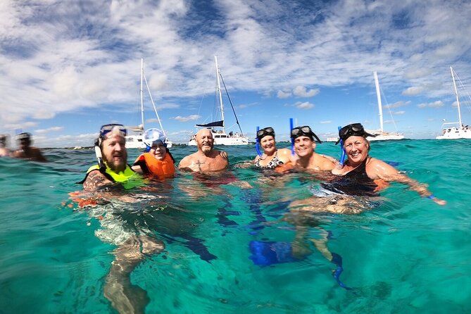 Luxury Catamaran Privilege to Isla Mujeres + Open Bar VIP - What the $115 price really covers