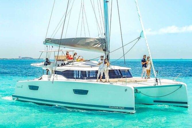 Luxury Catamaran Privilege to Isla Mujeres + Open Bar VIP - The crossing to Isla Mujeres