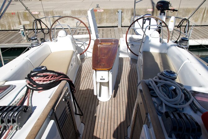 Luxury sailboat ride with drinks and aperitif-Small Groups - Summer paddle surf and seasonal comfort
