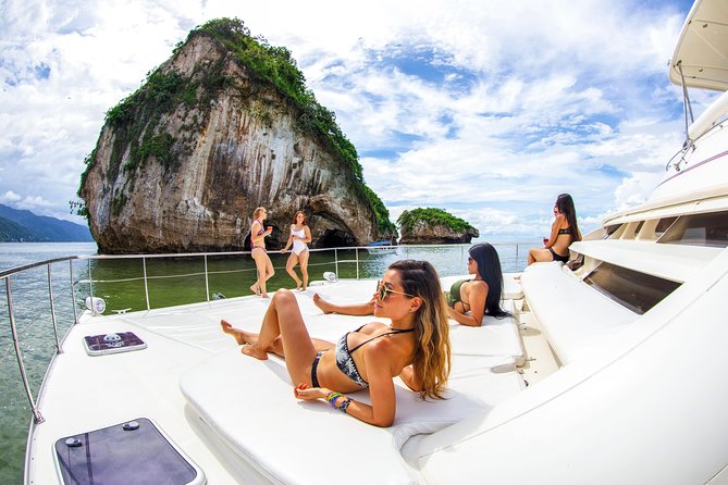 Luxury Yacht & Snorkel with All inclusive Open bar and lunch - Who will enjoy this yacht trip most?