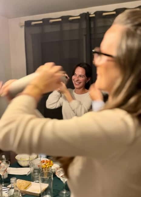 Lyon: Cocktail workshop in your home - A cocktail bar that arrives at your front door