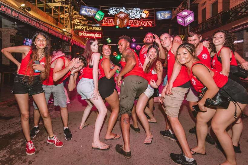 Mad Monkey Siem Reap Pub Crawl - Key points before you book