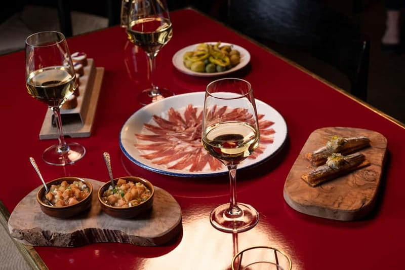 Madrid: Authentic Flamenco at Flamenco de Leones with drink - Key points to know before booking
